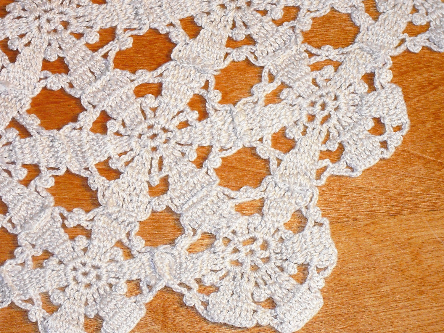 Crocheted ANTIMASCASSAR or COUCH DOILY Light Tan Color