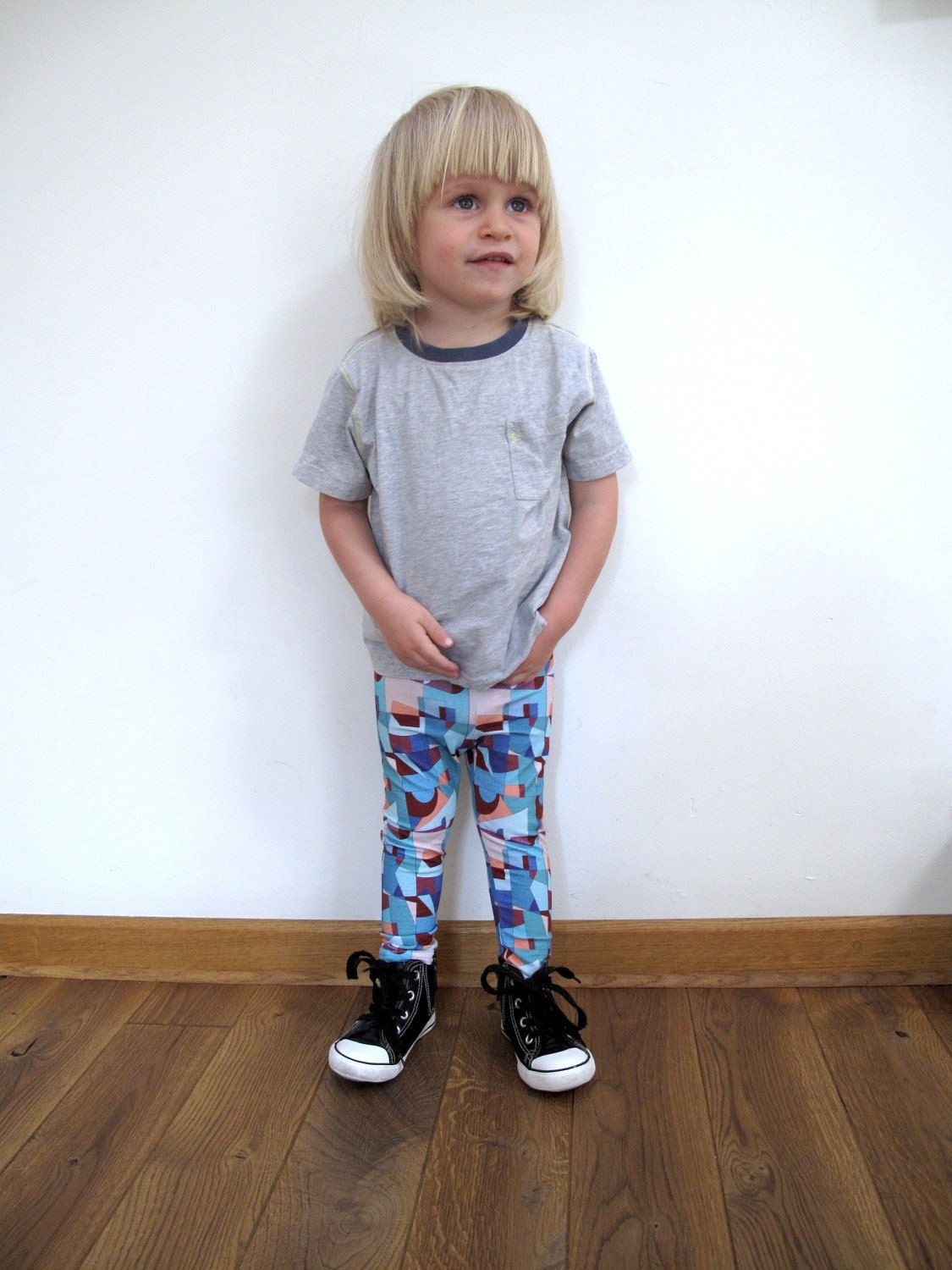 blue geometric pattern.eco friendly handmade bamboo fiber/organic cotton leggings for kids.