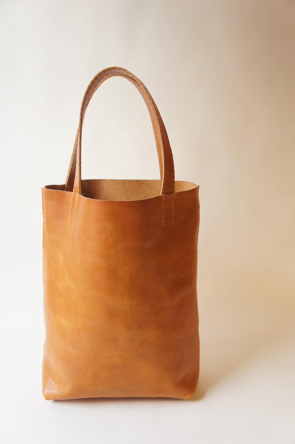 Simple Leather Tote - Cognac