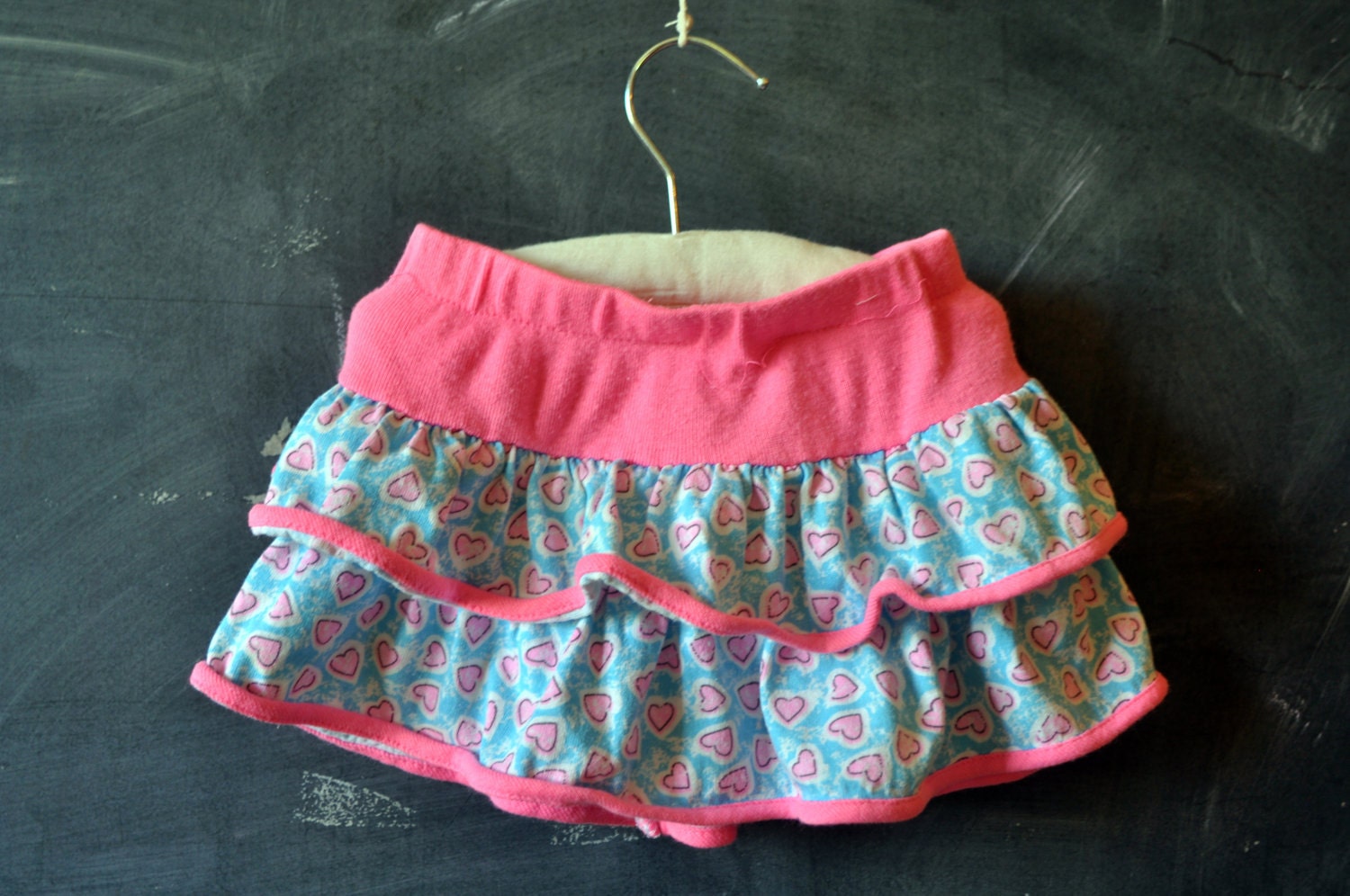 SALE hot pink skirt, size 2t, blue and white, with hot pink hearts, vintage 80s