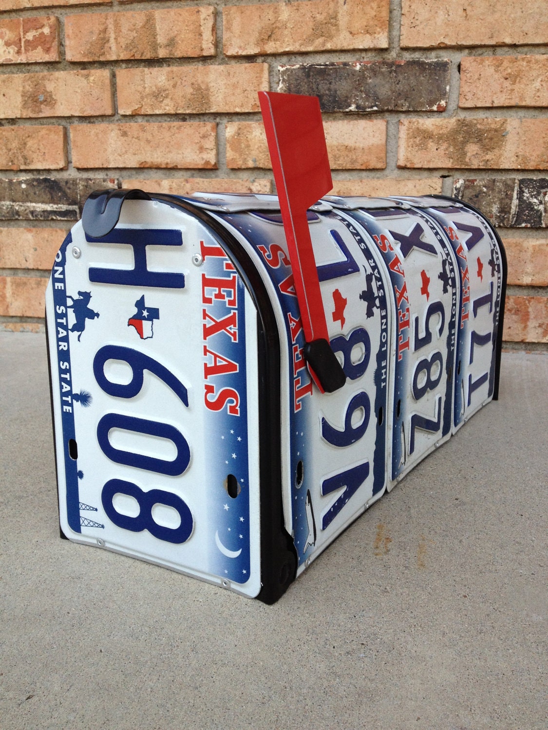 TEXAS License Plate Mailbox