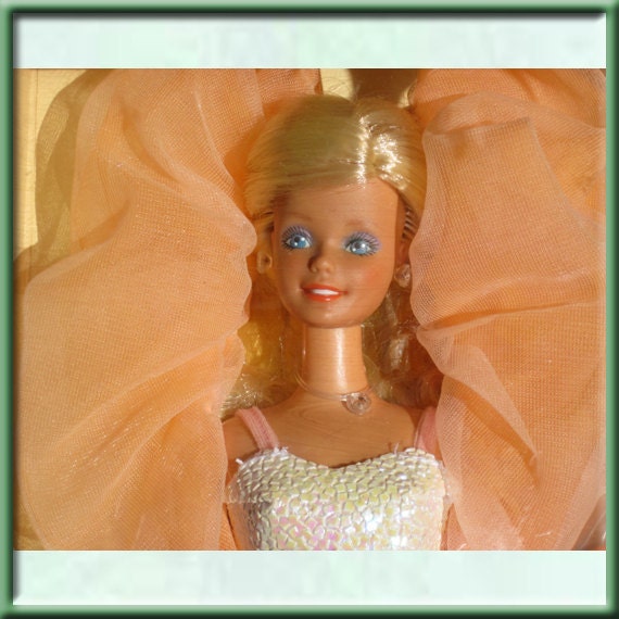 Peaches 'n Cream Barbie Doll - Mint In Box