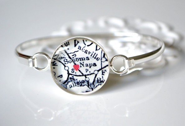 Napa Valley Heart Map Bracelet - Keepsake Gift for the bridesmaid or mother of the bride and mother of the groom - Wine Country