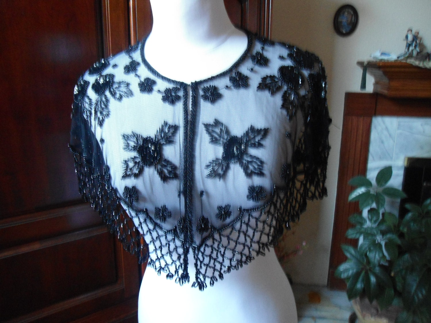 Black beaded capelet one size