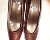 Stuart Weitzman women shoes size 5.5 B