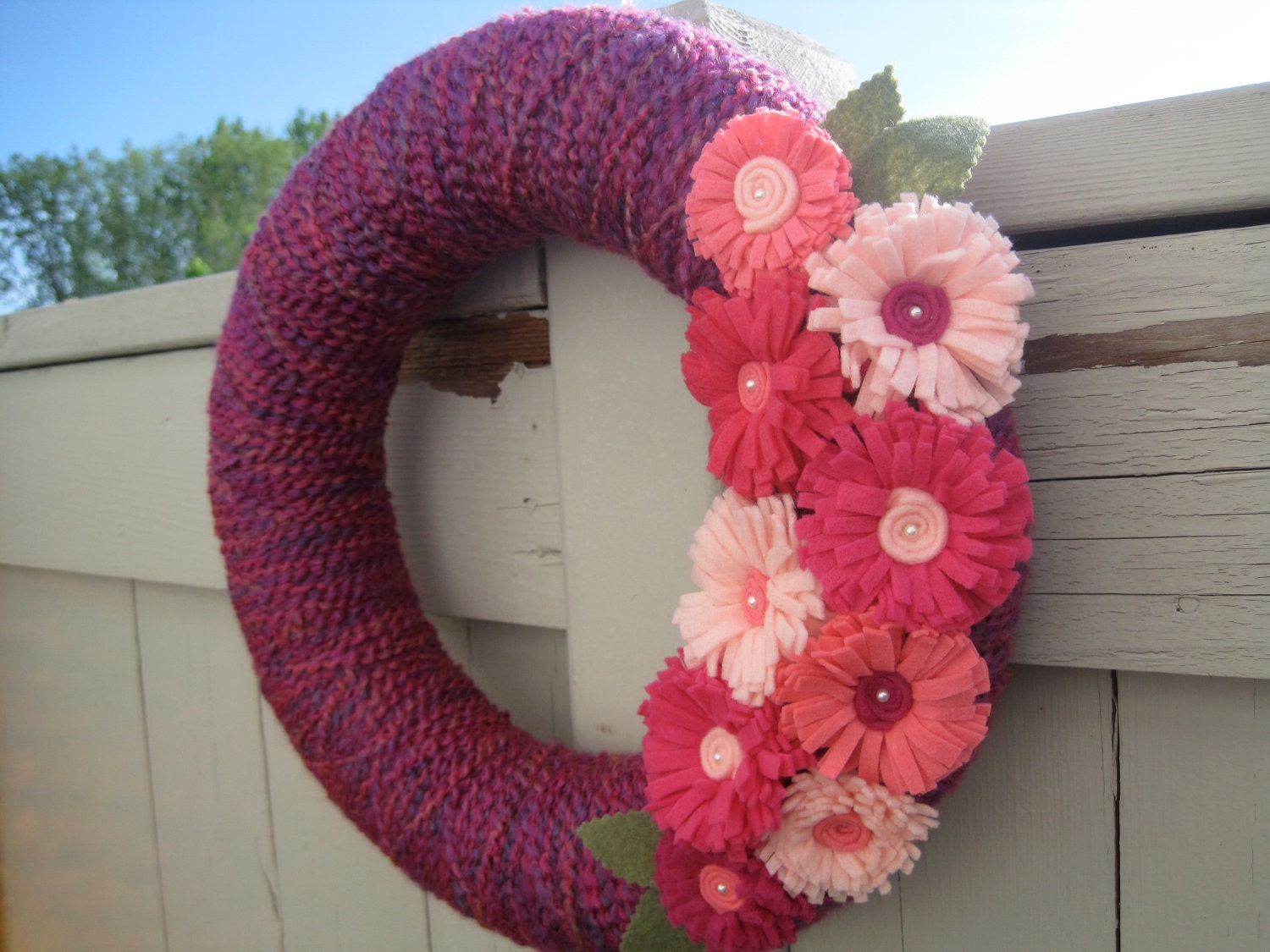Spring or Summer Wreath, Pink Daisy Love Wreath/ 14 inch Yarn Wreath