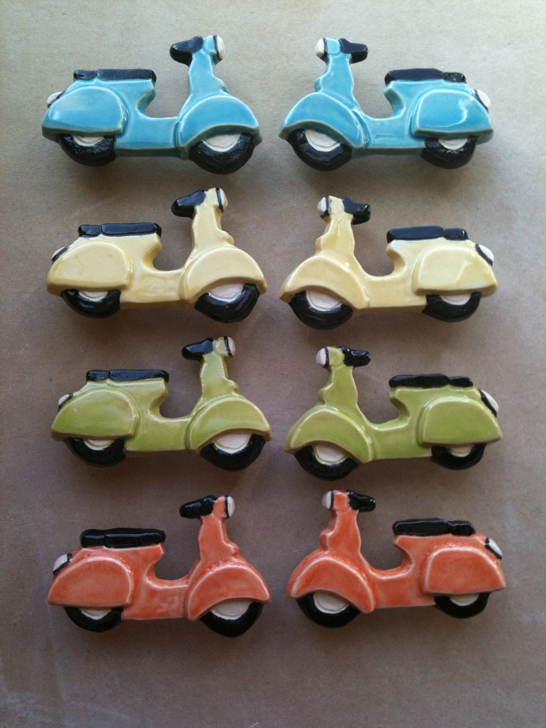 set of 2 furniture handles/pulls