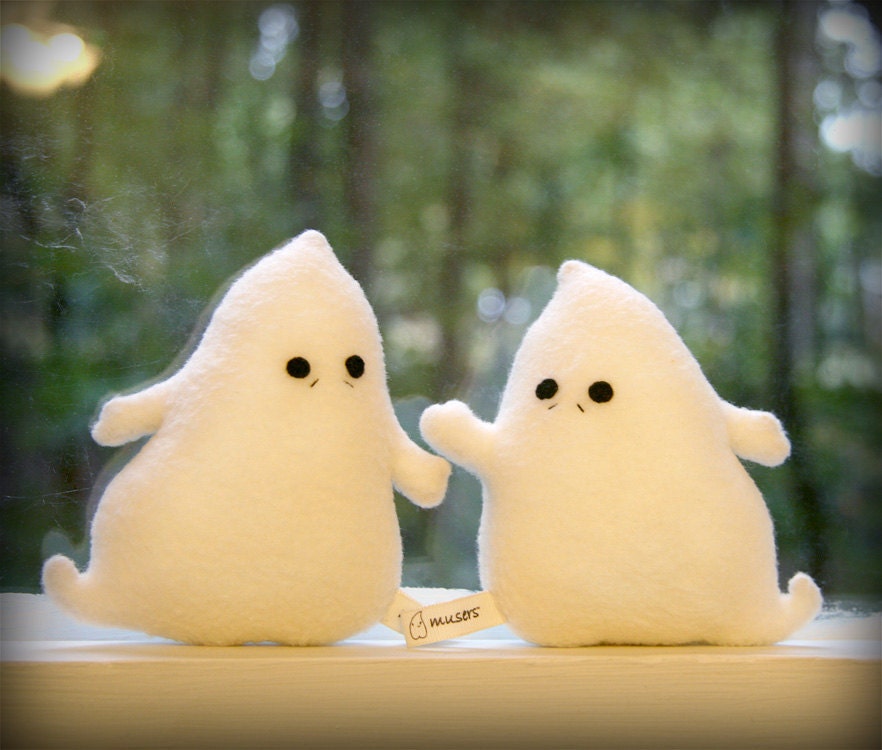 Ghostie Pair - Staying Alive, two ghosts in off white plush stuffed animals, Musers