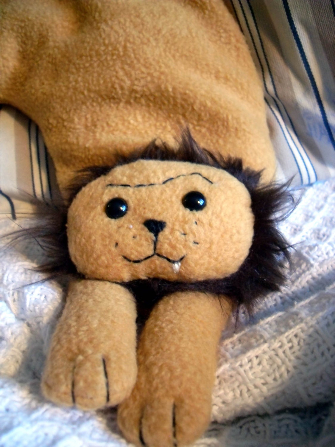 Rodger the Lion Therapeutic Warming Herbal Neck Pillow