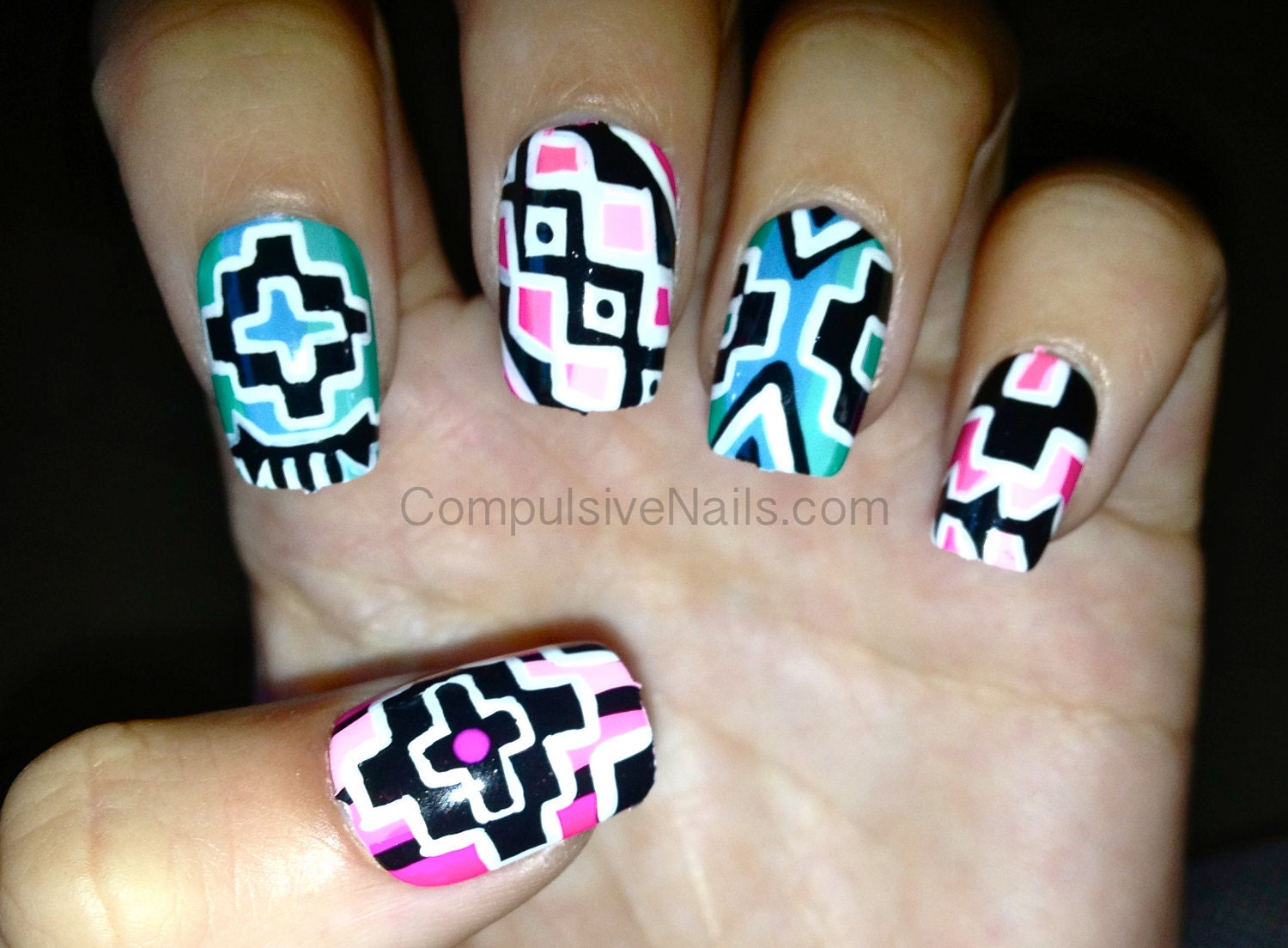 Faded color Aztec/tribal fake nails