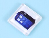 Tardis Glass Magnet, Doctor Who Magnet Dr Who Neodymium Magnet, Doctor Who, Time and Relative Dimension in Space Time Machine
