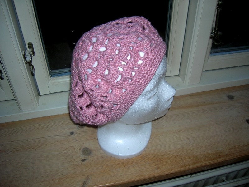 Hand crochet Shells Beret.