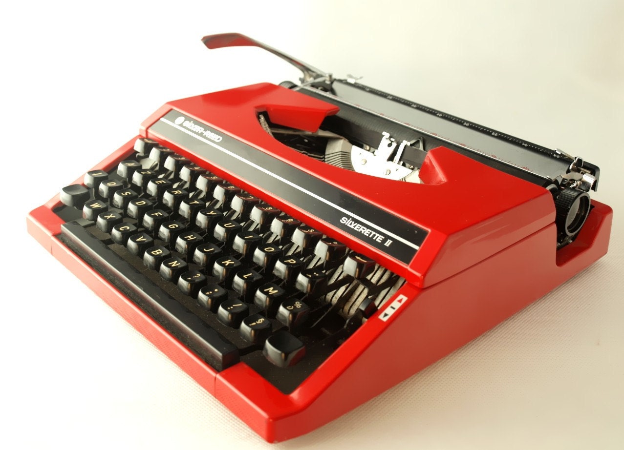 Vintage red manual  typewriter - Silver reed Sillverette II