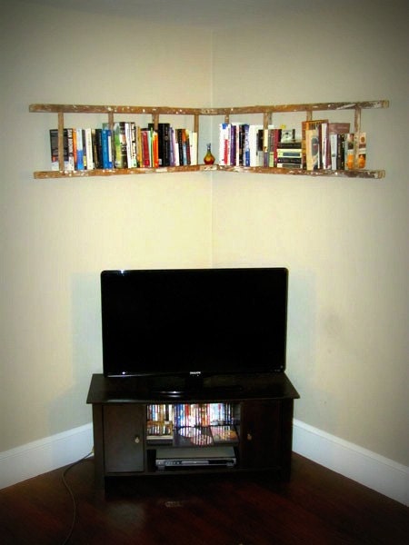 Antique Wooden Ladder Bookshelf