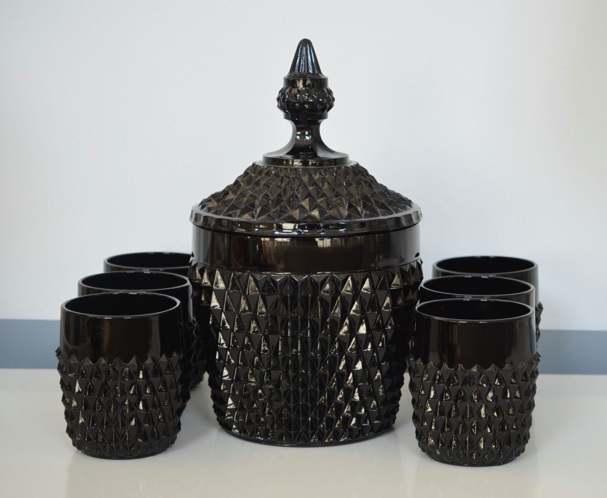Vintage Black Tiara Pattern Set
