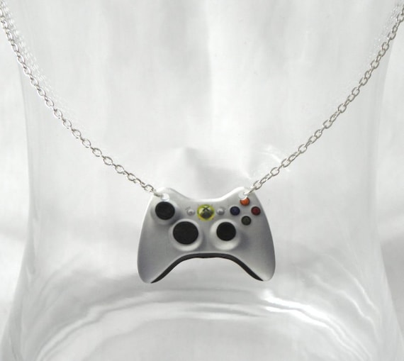 GIRL GAMER Xbox 360 Video Games Controller Necklace
