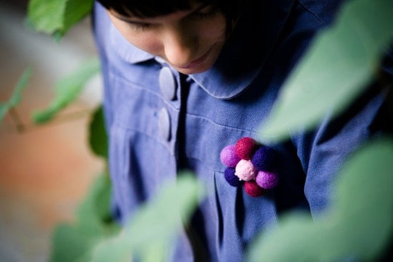 Purple Flower Brooch - Violet brooch in violet/purple shades