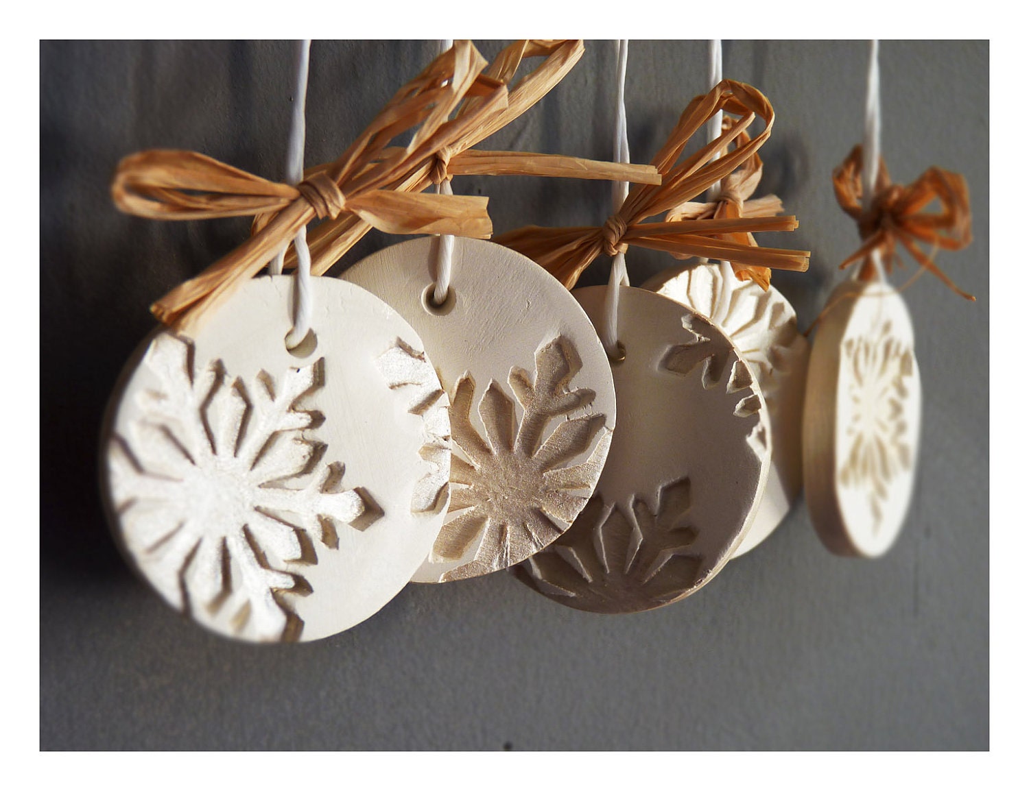 Modern snowflake ornaments-Set of 5, white ceramic, pearl painted.