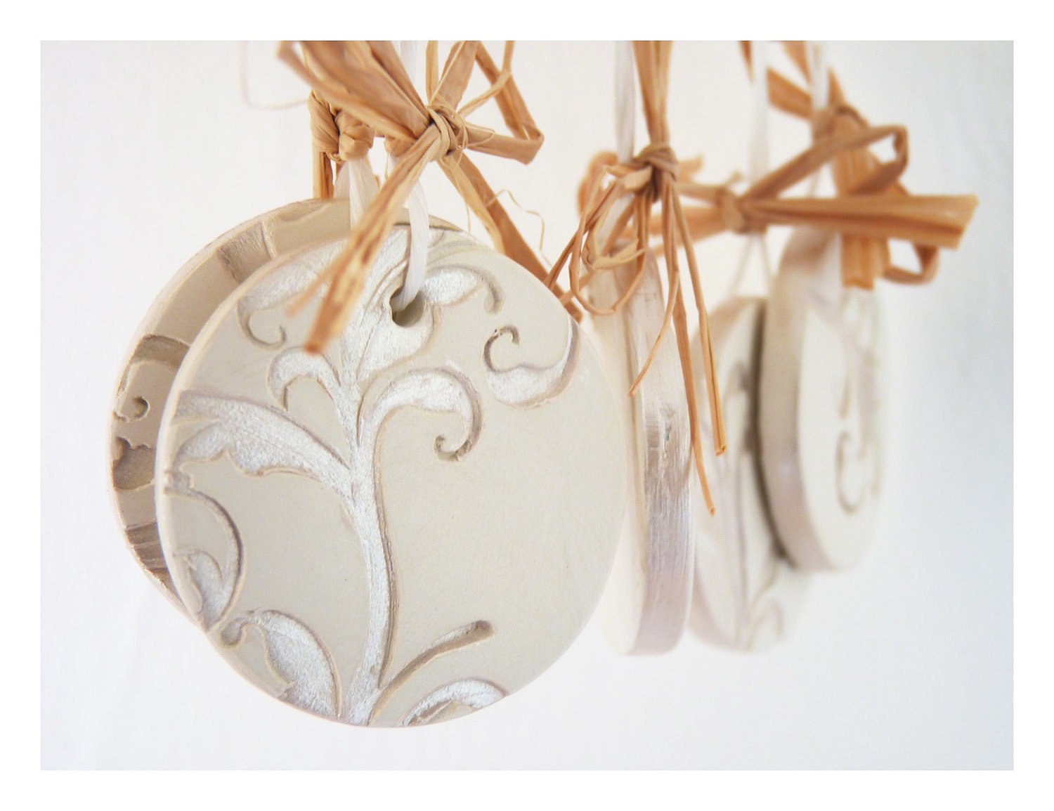 Art Nouveau Gatsby wedding favor-Set of 5, white ceramic, pearl painted.