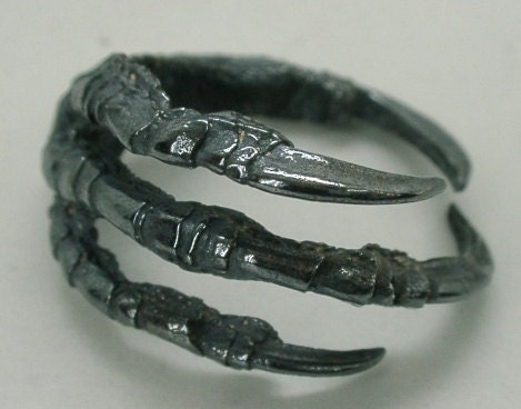 Raven Claw Ring in Sterling Silver, Magpie