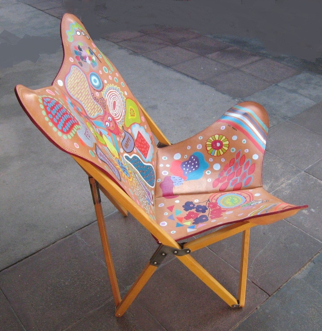 BOHO CHIC Tripo Butterfly Chair in Hand Painted Leather & Folding Wood  Frame Chairs