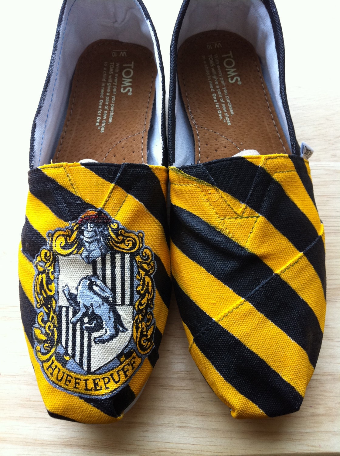 Hogwarts/Harry Potter House TOMS