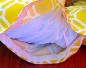 Indoor/Outdoor Large Dog Bed, Yellow, White, Modern, Medium Dog Bed