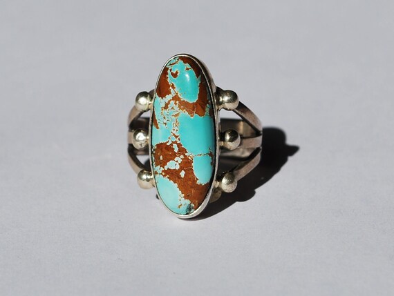 Vintage Native American Turquoise Ring: Size 8.5
