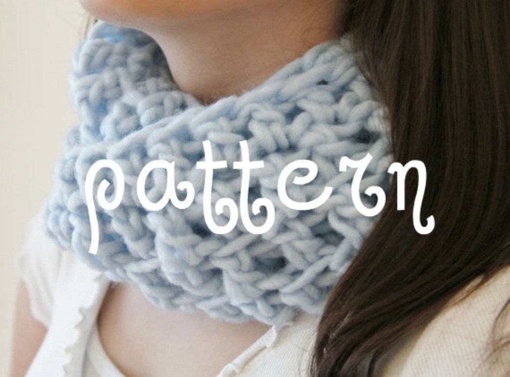 Crochet PATTERN Neckwarmer Cowl Loop Scarf