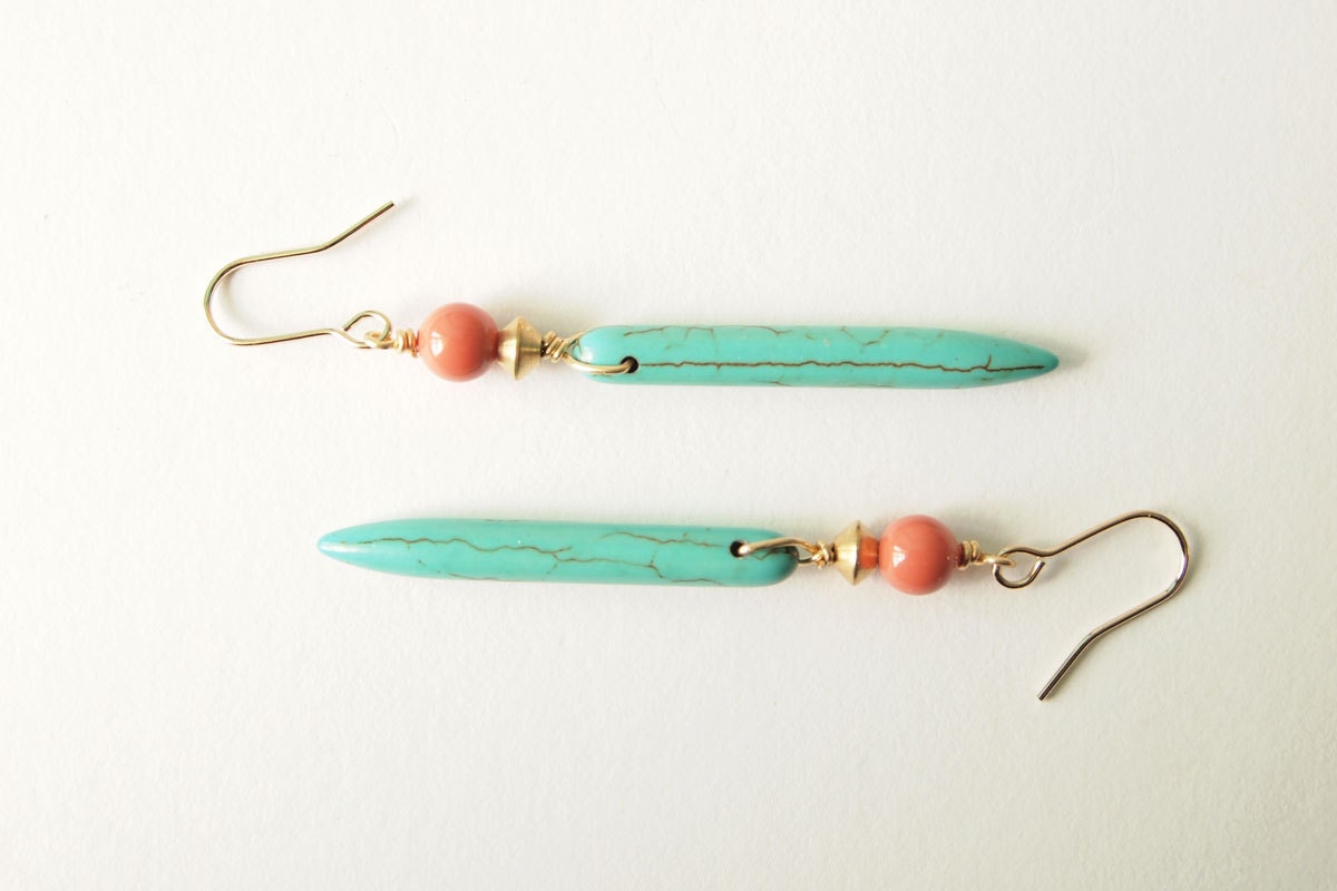 Turquoise Howlite Earrings : Howlite drop earrings with a Pop of Pink
