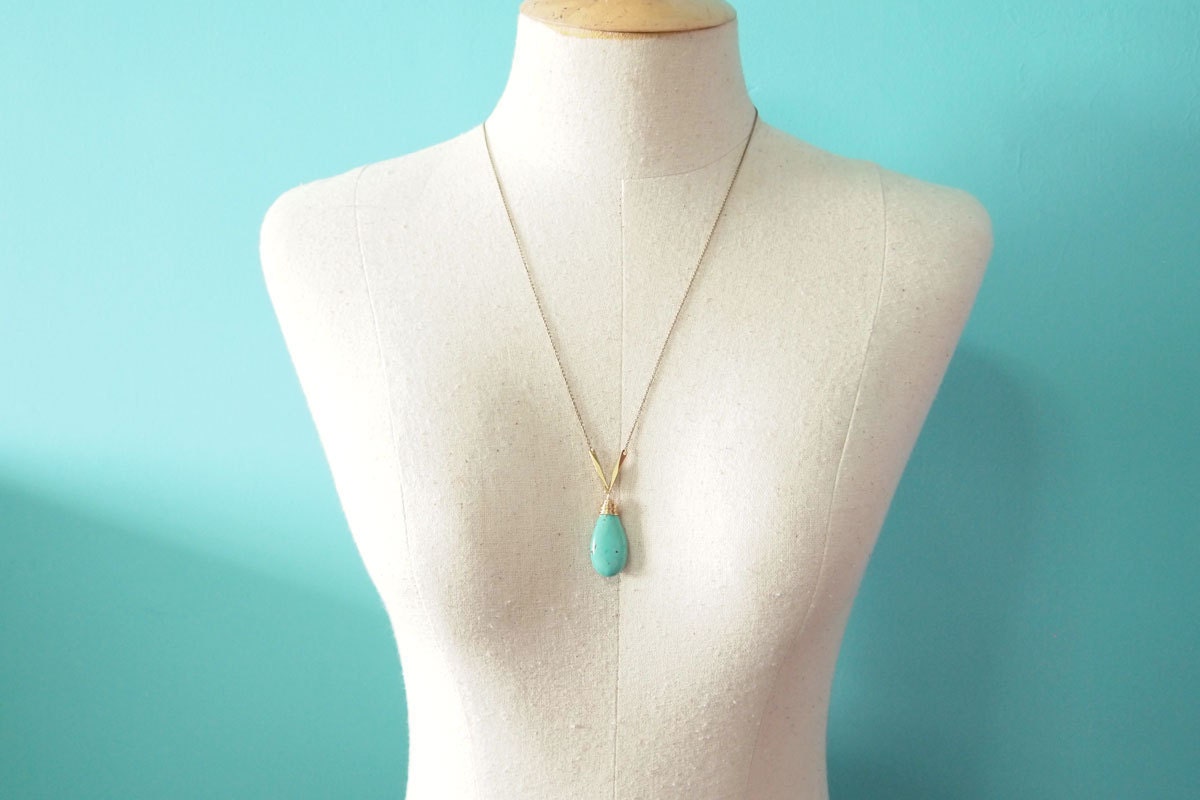 Turquoise Necklace : Wired Turquoise Tear Drop Necklace