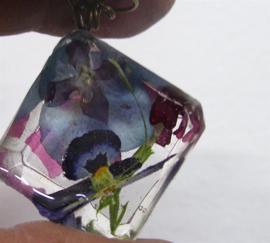 Earrings - CUBE Flower. jewelry with natural flowers and resin