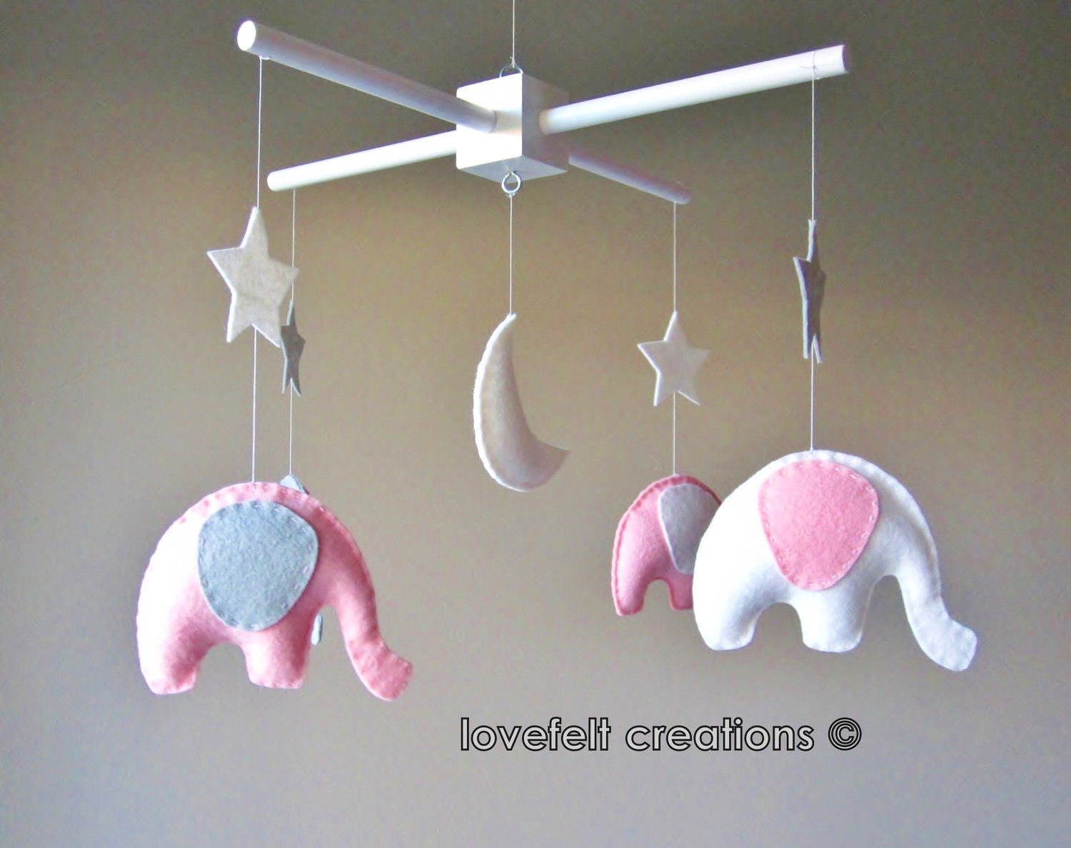 Baby crib mobile - baby mobile - Elephant Mobile - Mobile - Nursery Mobile - CUSTOMIZE....You can pick colors too :)
