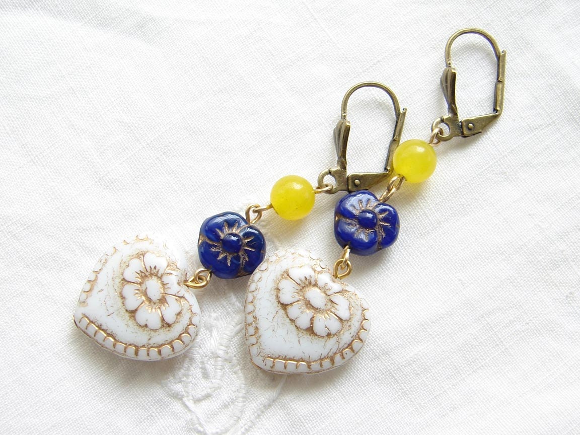 White Heart Earrings. Czech and Yellow Jade Beads. French Country Color. Shabby Chic