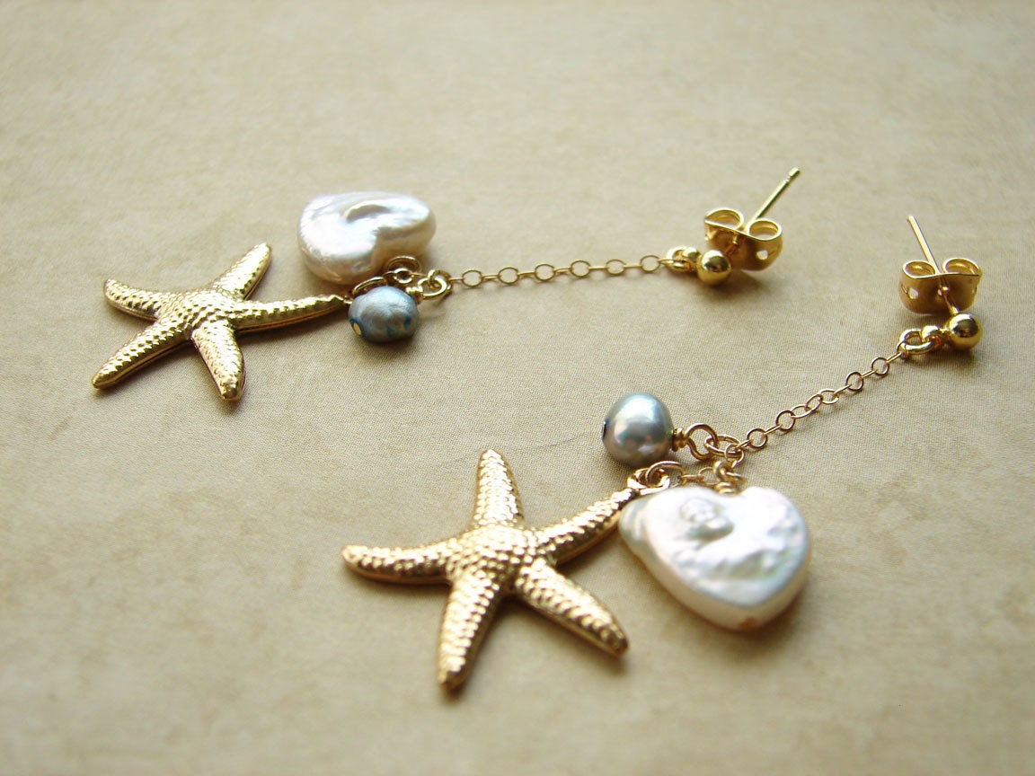 SALE- Beach Wedding Earrings. Starfish and Pearls. 14K Gold Filled Chain. Bridesmaid Gift