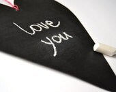 Set of 2 black hearts chalkboards made of cardboard and blackboard paint - Valentine's Day ornaments - VeraPaperLab