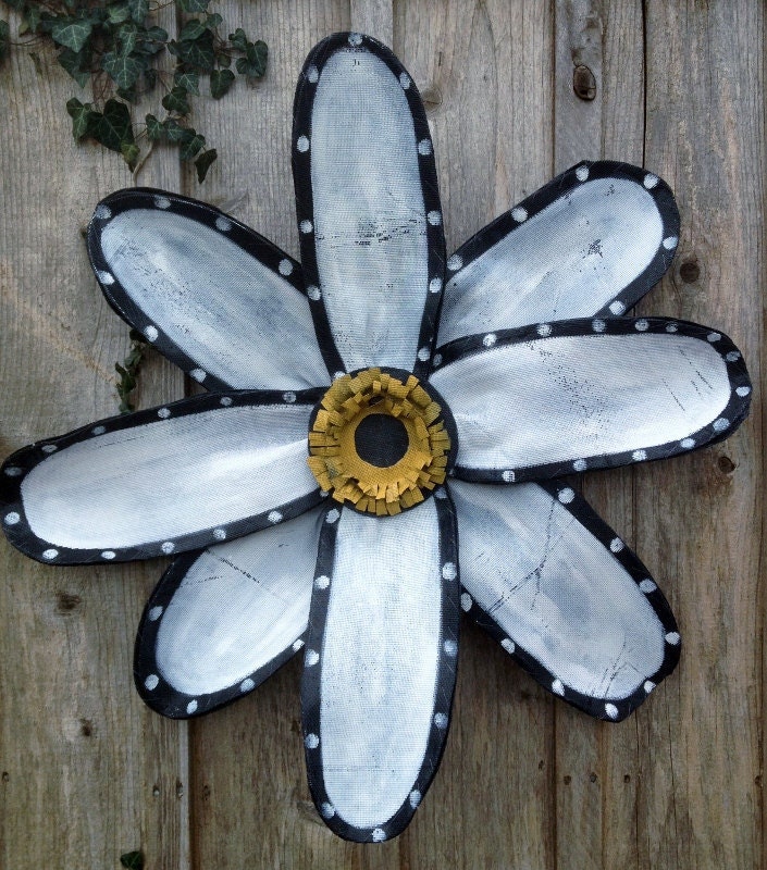 Large White and Yellow Gerber Daisy Screen Door Hanger Wreath