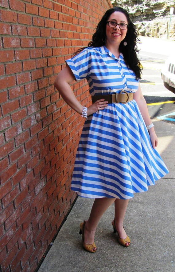 Vintage Blue/White Day Dress with Full Skirt// 80s does 50s Shirtdress