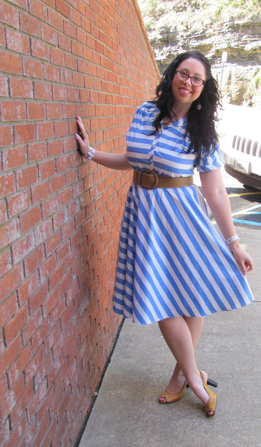 Vintage Blue/White Day Dress with Full Skirt// 80s does 50s Shirtdress