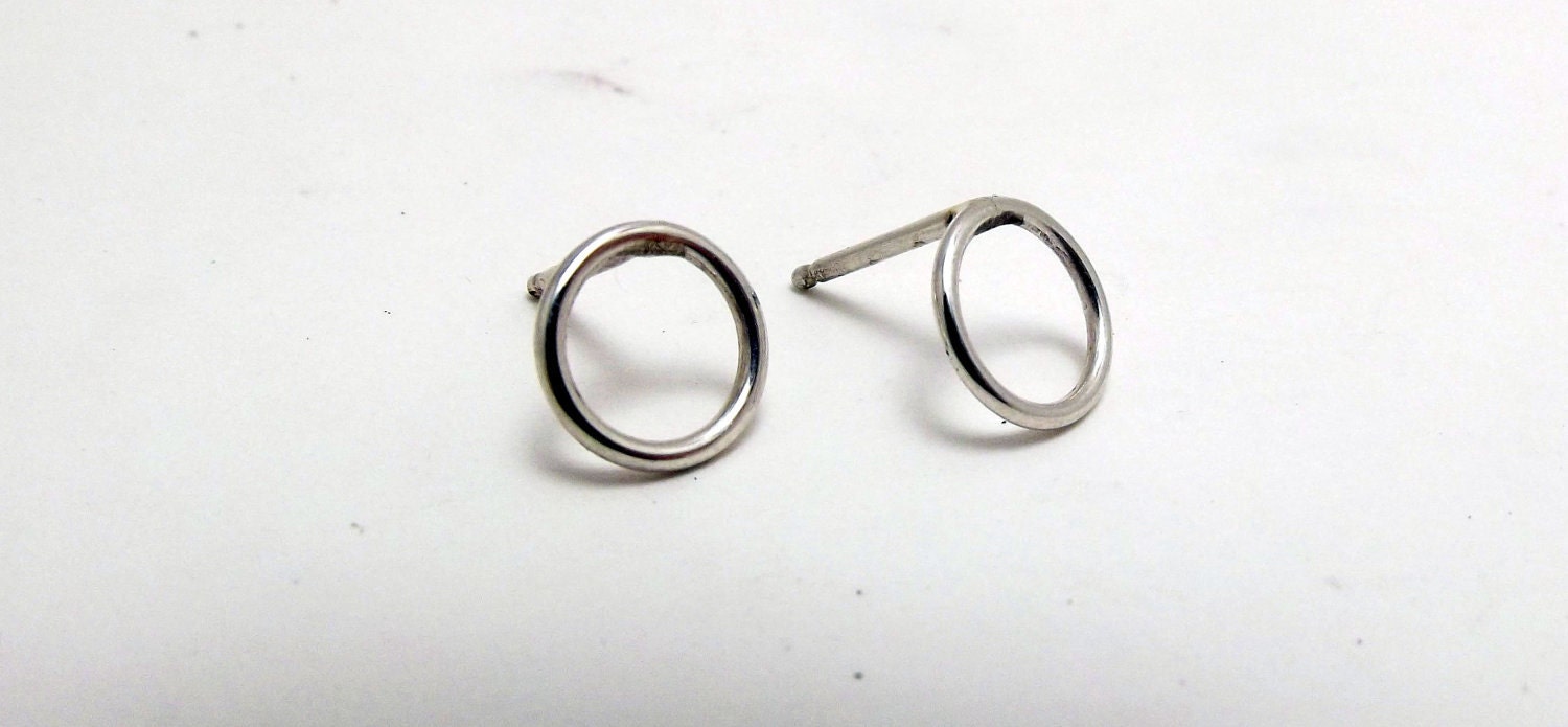 Small Circle Sterling Silver Simple Everyday Stud Earrings