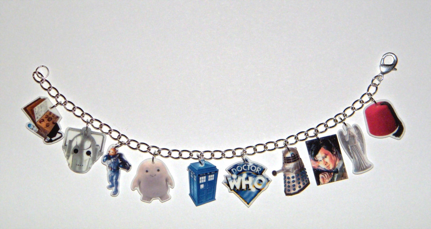 Doctor  Who Charm Bracelet Matt Smith  Dr.  Dalek Tardis Fez Cybermen Sonci Screwdriver Addipose Dr. Doctor Who