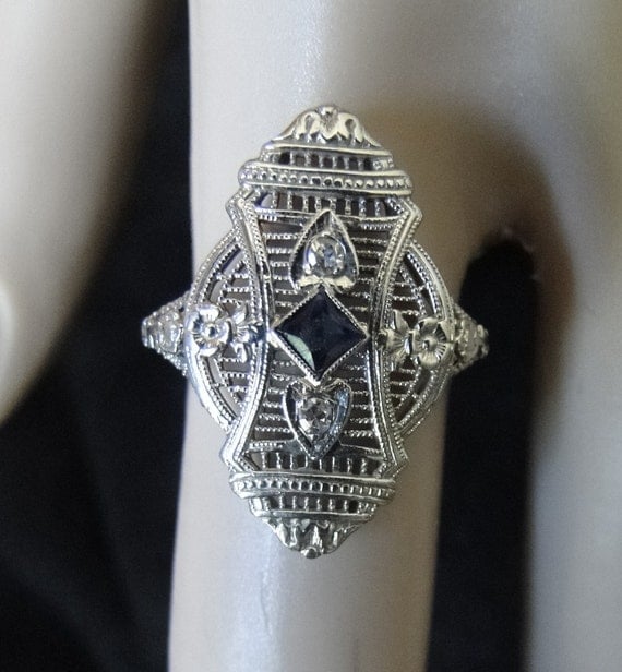 Antique Edwardian - Art Deco Sapphire & Diamond Filigree Ring - Great Wedding, Anniversary or Mother's Day gift