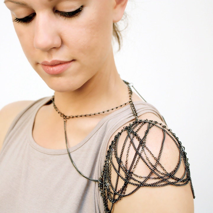 chain shoulder jewelry // AILETTE aka the shoulder cap