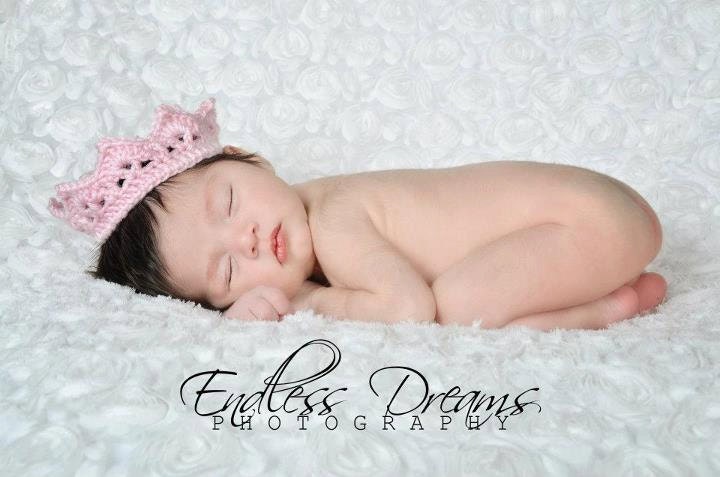 Instant Download - PDF Princess Crown Pattern - Newborn - photo prop