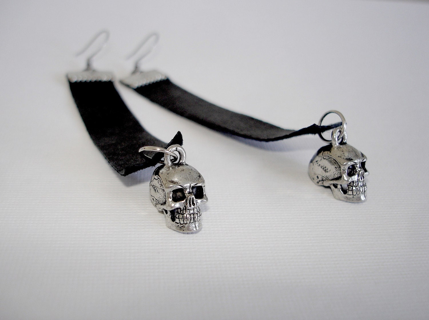 SKULLs earrings