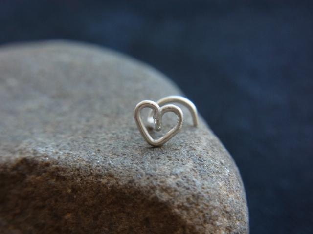 Love Heart silver nose screw