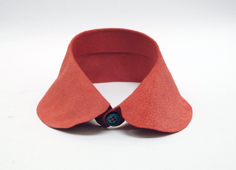 amaranth red detachable leather collar
