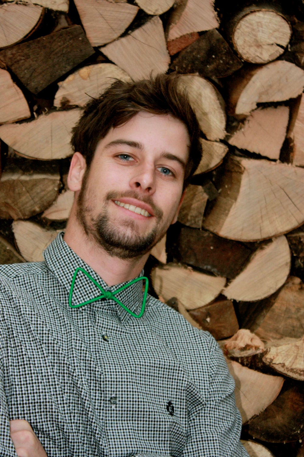 Thin Green Wire Bow-Tie