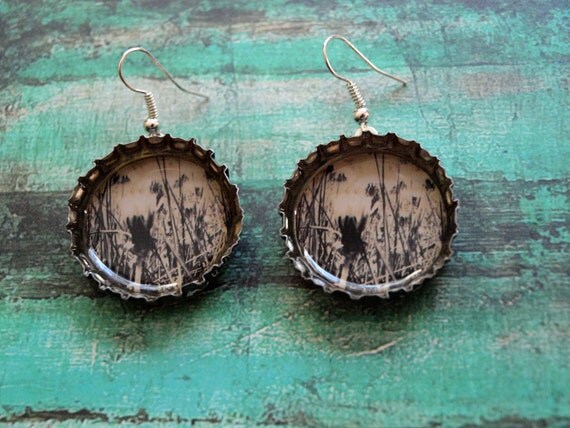 Upcycled bottlecap photo earrings- Black and white summer dandelion photo