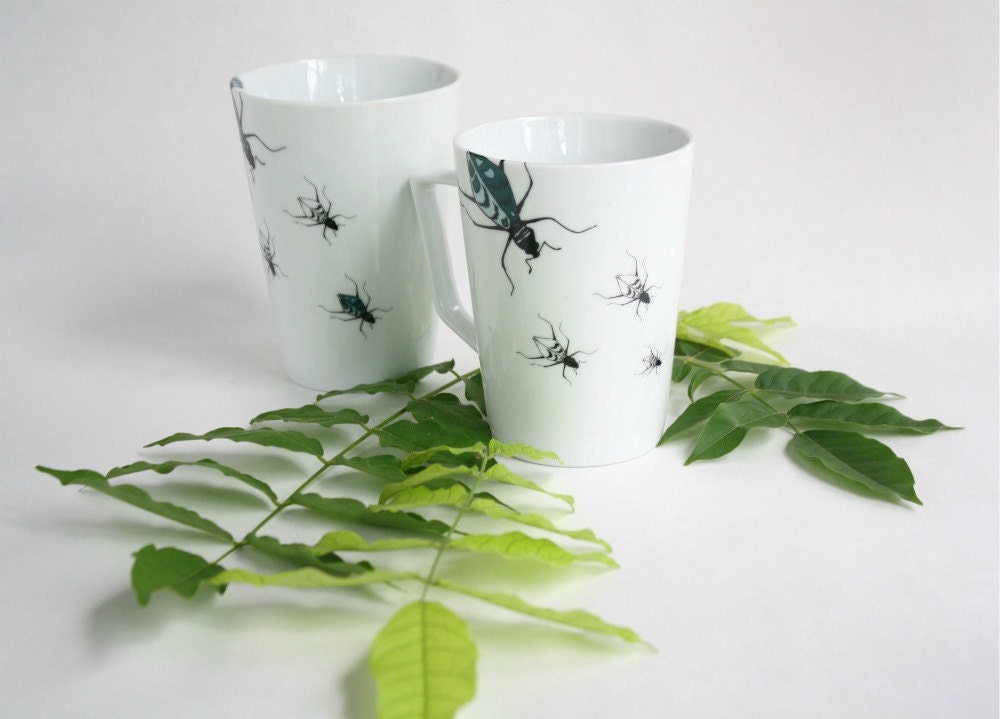 PORCELAIN MUG with beetles screen printed